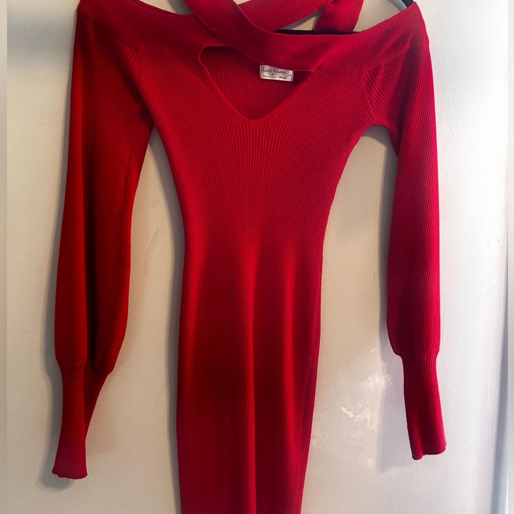 Love Always Long Sleeve Ribbed Sweater Dress with cut out feature, Small